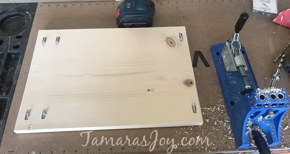 DIY Rustic Side Table with FREE PLANS ⋆ Tamara's Joy